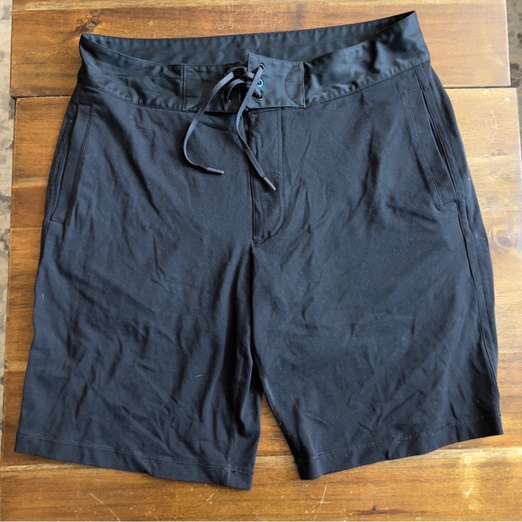 lululemon athletica Other - Lululemon Men’s Lace Up Board Shorts Unlined Black Large EUC Size 36